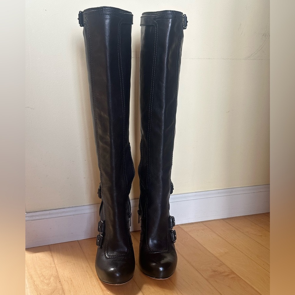 * Coach * Sexy Classic Tall Black Leather Heeled Boots - Picture 3 of 11